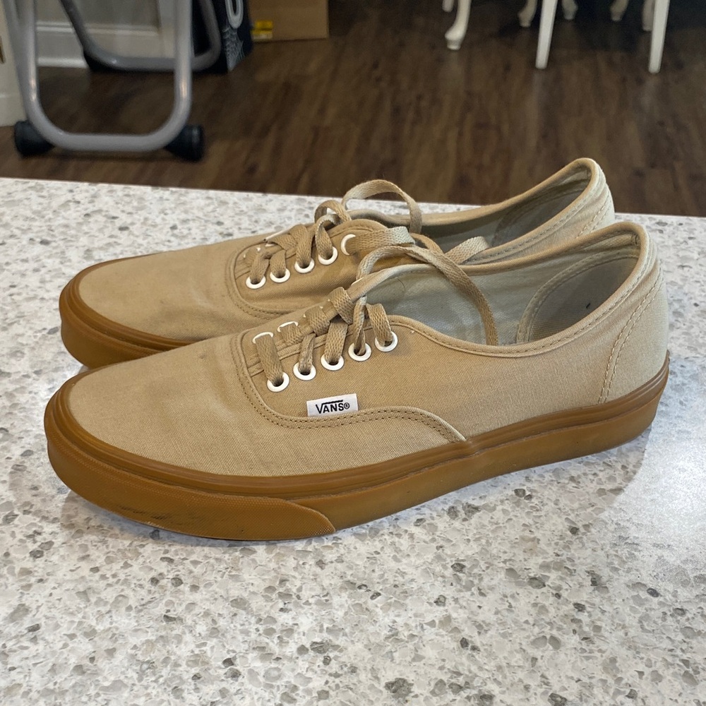 Tan w/ Gum Sole Vans Classic Low